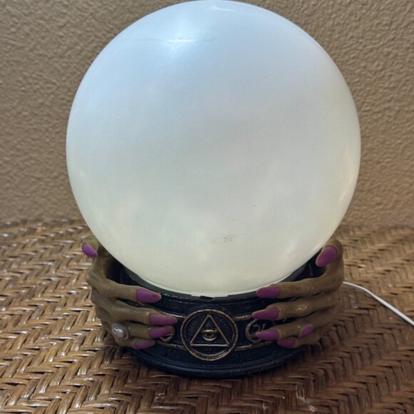 Halloween Mystic Crystal Ball Lamp With Witch Hands & LED Light - Picture 6 of 10